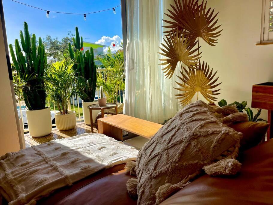דירות גולד קוסט Chic Beachside Getaway 2Br 2Bath Fully Equipped מראה חיצוני תמונה
