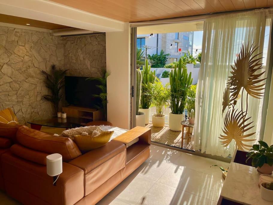 דירות גולד קוסט Chic Beachside Getaway 2Br 2Bath Fully Equipped מראה חיצוני תמונה