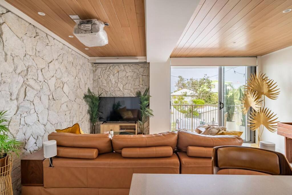 דירות גולד קוסט Chic Beachside Getaway 2Br 2Bath Fully Equipped מראה חיצוני תמונה